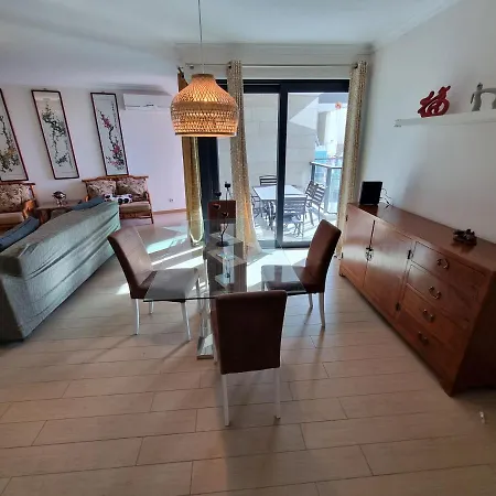 Rocha Prime, Condominio Na Praia E Estacionamento דירה *