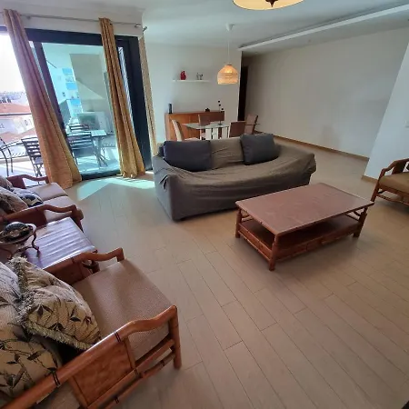 Rocha Prime, Condominio Na Praia E Estacionamento דירה *